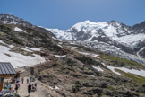 <center>Le Nid d’Aigle.</center> L'aiguille et le glacier de Bionnassay.