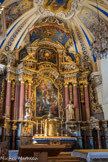 <center>Saint-Nicolas-de-Véroce :  Église  Saint-Nicolas-de-Myre.</center> Nous avons là un enseignement théologique typique dans l'art baroque, avec 3 étages distincts, un triptyque, dont le sens de lecture se déroule du bas vers le haut, soit du paroissien vers le royaume de Dieu: