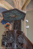 <center>Hauteluce : Église Saint-Jacques-d'Assyrie.</center> L’abat-voix avec la colombe. Sur le dossier, le Bon Pasteur.