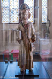 <center>Conflans : Musée d’Art et d’Histoire.</center> Saint Jacques le Majeur, bois sculpté polychrome et doré. Anonyme, fin XVe - XVIe siècle, chapelle Saint-Jacques, commune de Thénésol. Statue restaurée en 2011-2012 par Sylvestre Legendre (CEA, ARC-Nudéart). La statue représente le saint portant à la fois les attributs du pèlerin (panetière et chapeau ornés d'une coquille, bourdon aujourd’hui manquant) et ceux de l’apôtre (barbe et cheveux ondulés, longue tunique, livre des évangiles).
