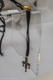 <center>Conflans : Musée d’Art et d’Histoire.</center> Croix pendeloque et cœur – Hauteluce (Beaufortain) - fin 19e/début 20e siècle.